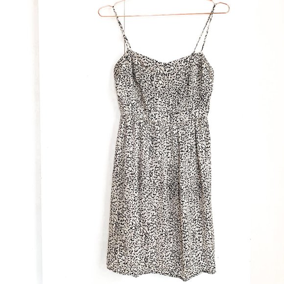 silky dress w/fitted bodice, sweetheart neckline M - Picture 2 of 8